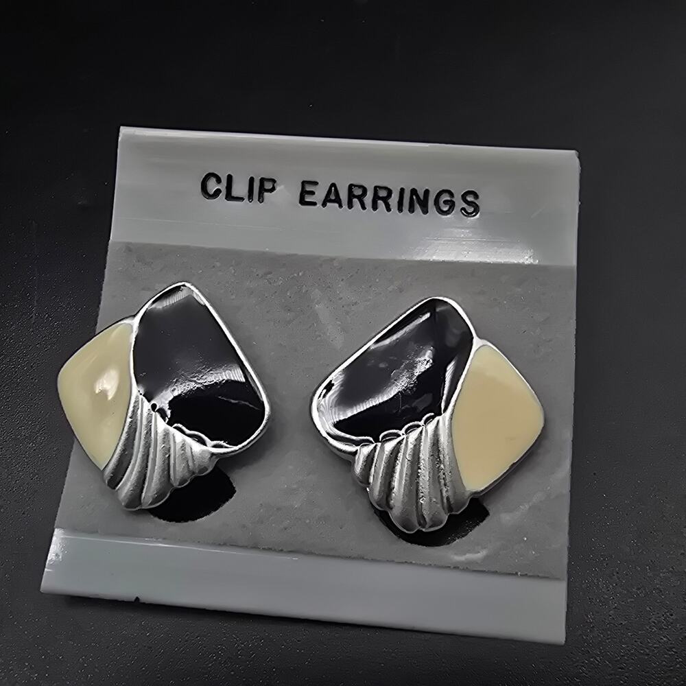 Black White Cream Enamel Clip On Earrings Square Shape Silver Tone NOS NWT